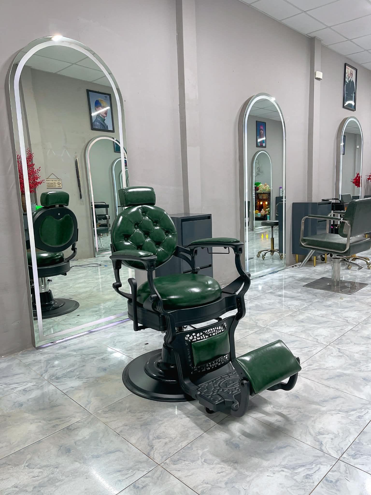 Ghế cắt tóc nam Võ Thanh Huy