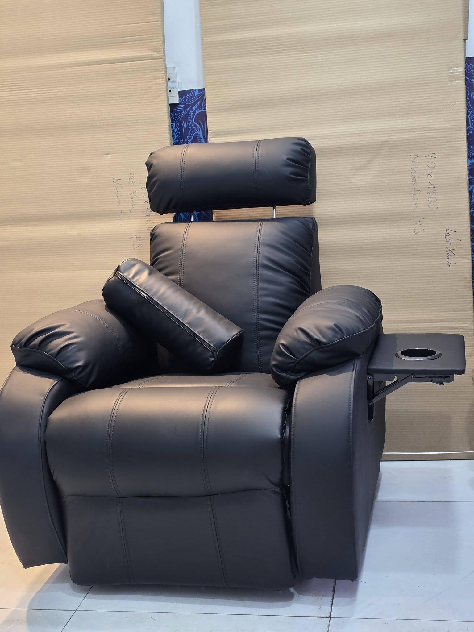 Ghế cắt tóc nam Võ Thanh Huy