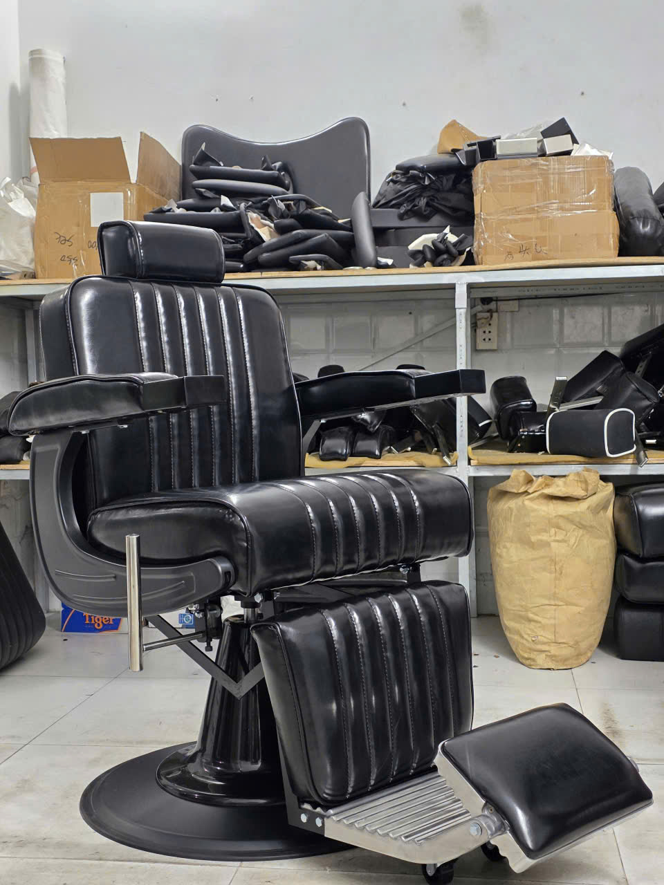 Ghế Võ Thanh Huy - Mẫu Barber Da PU Múi Dọc Cao Cấp