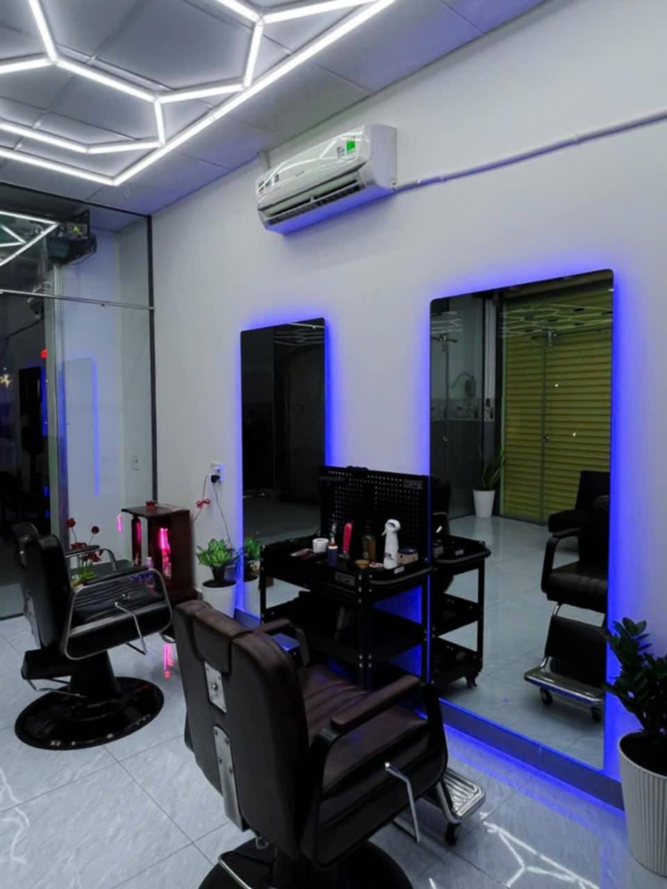 Ảnh từ tiệm gửi về